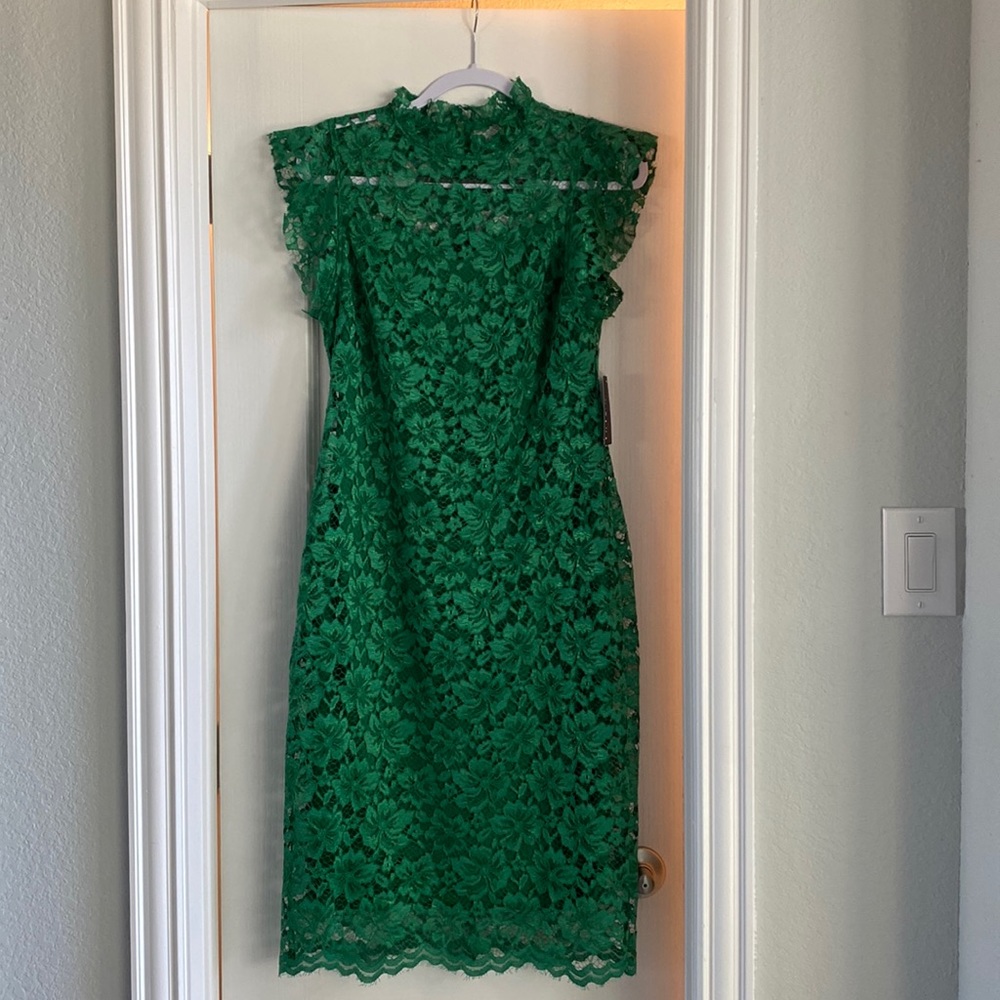 Now 33% OFF!!! Stunning NWT Emerald Green Lace Sheath Cocktail Dress Size 8
